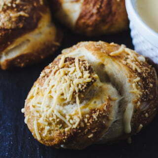 Soft Garlic Pretzel Knots Recipe