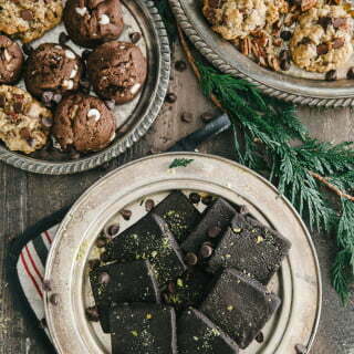 Dark Chocolate Shortbread Cookies With Pistachios